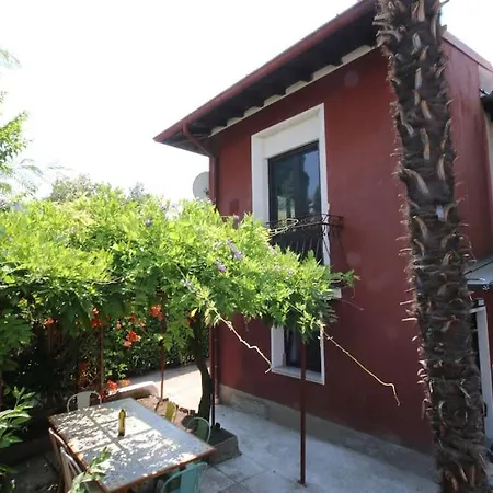 Сasa de vacaciones Cozy Modern W Free Parking Bbq & Fully Equipped